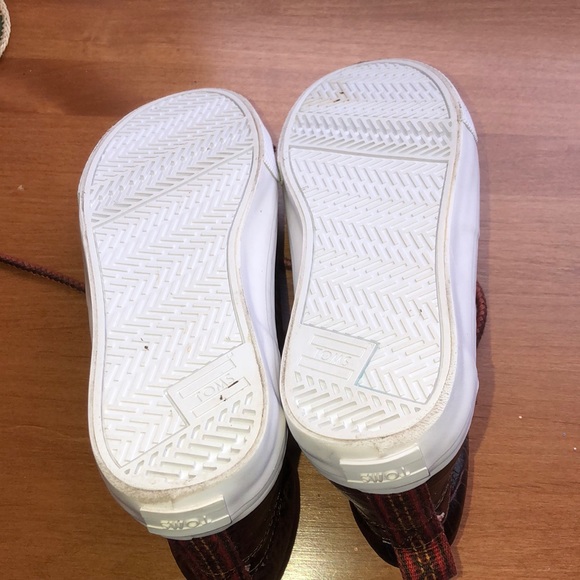 Tom’s Camila High Hi Top Shoes. - Picture 10 of 11